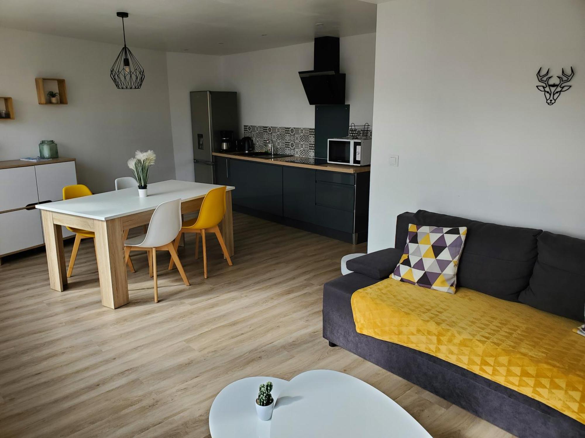 Le Cocon Dieppois - Appt Spacieux Avec Parking Prive Dieppe Exterior photo